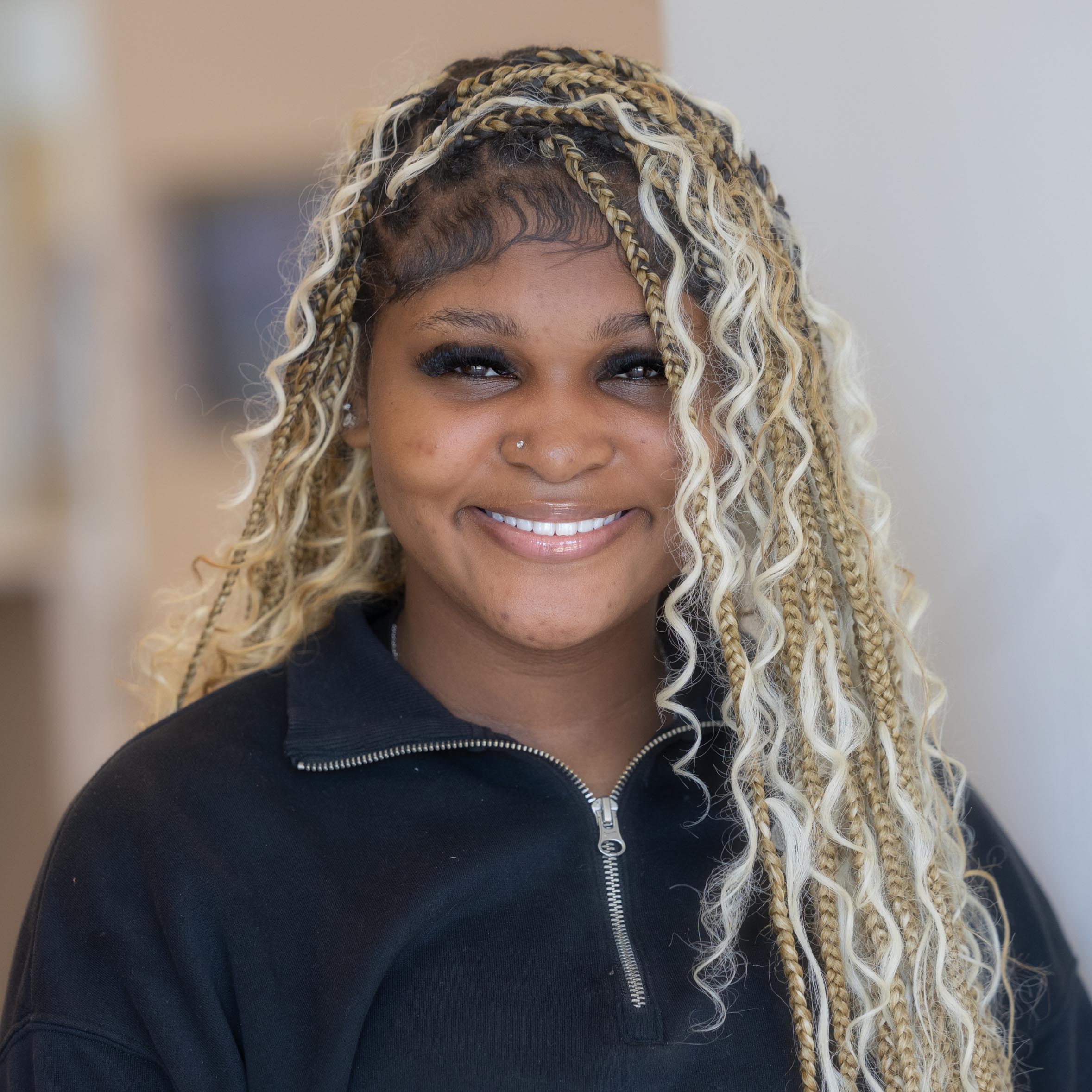 A headshot of high school student Jaselyn Lang.