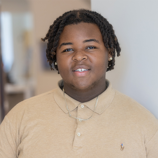 A headshot of high school student Jessean Patterson.