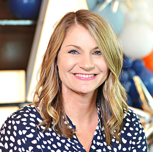 Headshot photo of April Foti