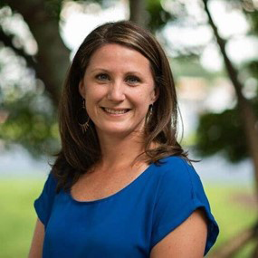 Headshot photo of Melissa Adams