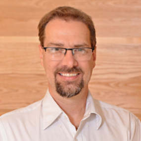 Headshot photo of Ross Blair