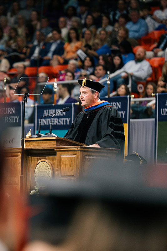 Photo of Dr. Jason Thompson