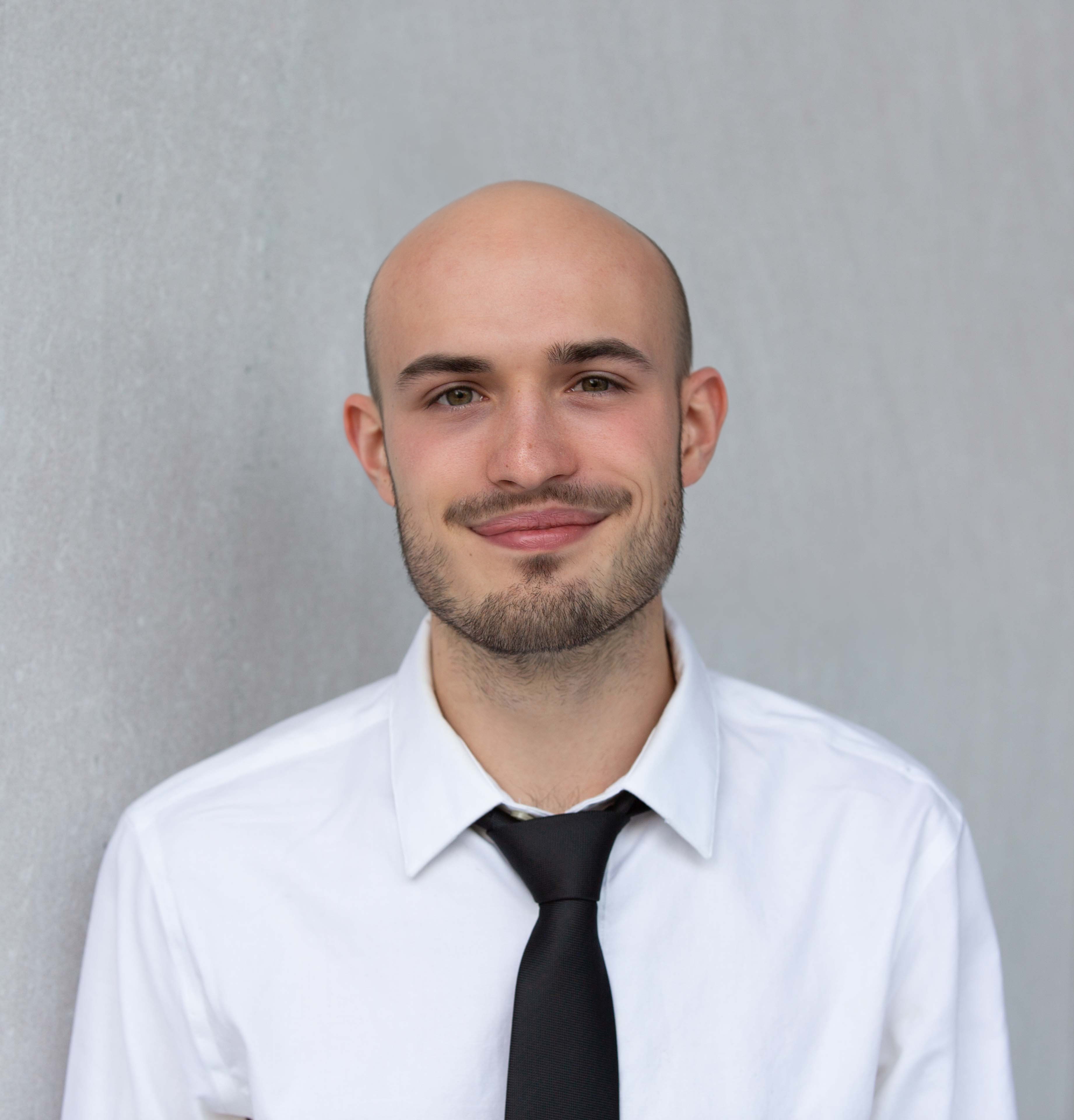 Dustin Braden headshot