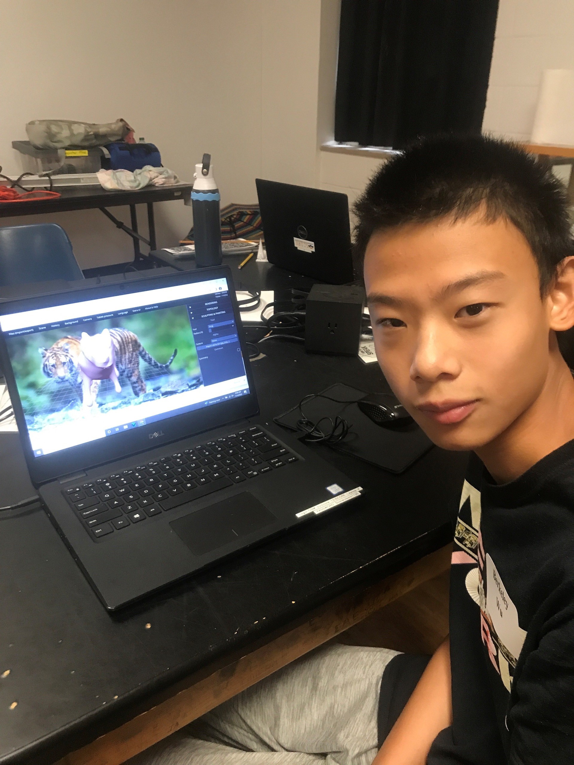 Berkeley Wu uses SculptGL to sculpt a 3D animal for the final project at SCORE’s introductory 3D printing and design camp.