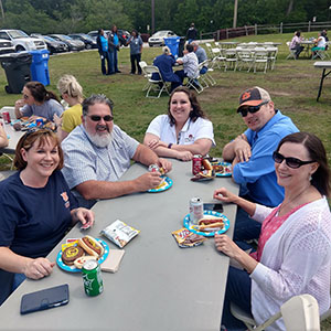 OIT employees at the Facilities-sponsored Employee Appreciation Picnic