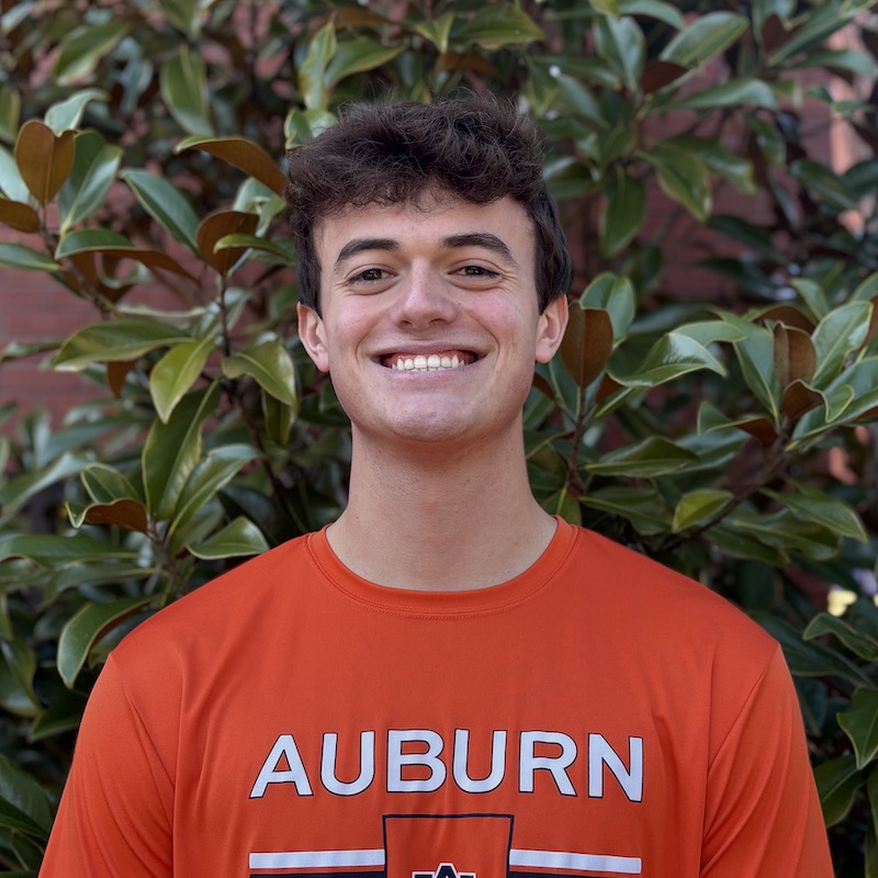 Carter Williams headshot