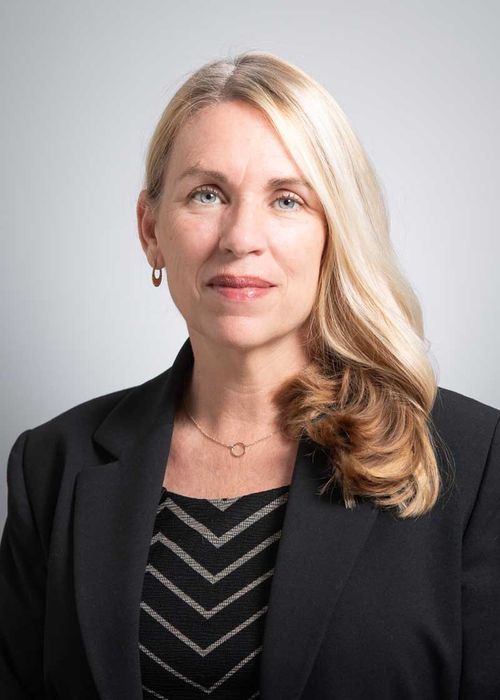 Headshot photo of Amy Chatham