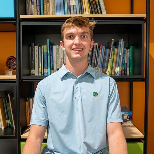 Headshot photo of Eli Williams